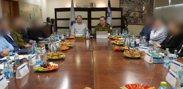 ראש השב"כ והרמטכ"ל (קרדיט: תקשורת שב״כ)