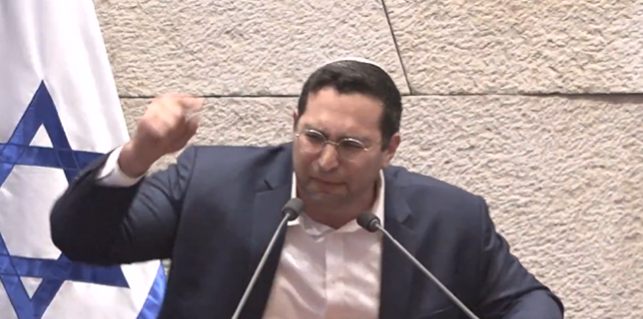 על סף בכי: השר יצחק וסרלאוף התפרק בכנסת. צפו