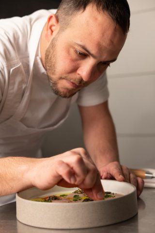 סופר המזרח: הדלת המסתורית שמובילה למסעדה אסייתית