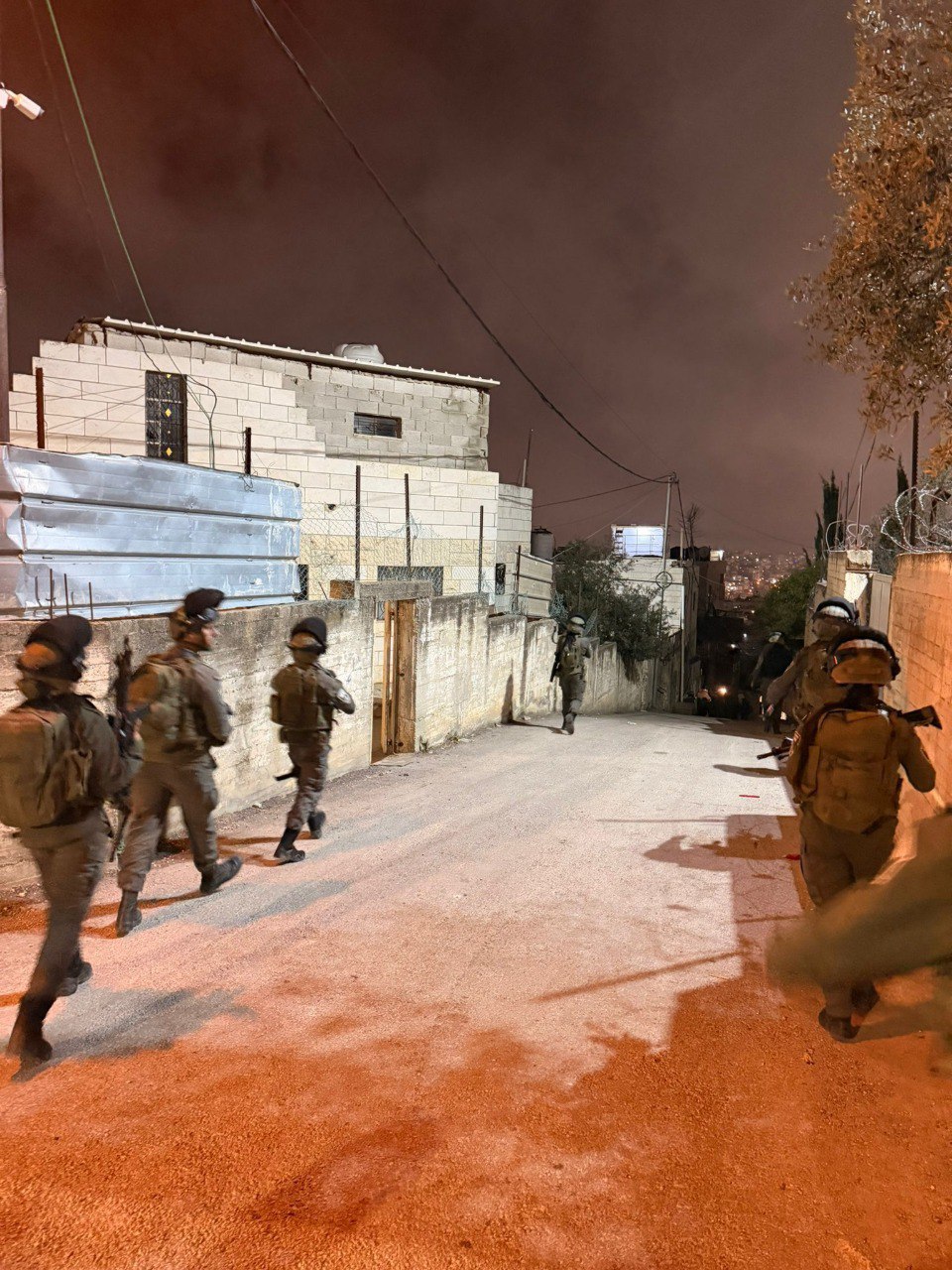 הכוחות בשכונת גאליס