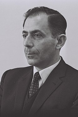 שלמה הלל.