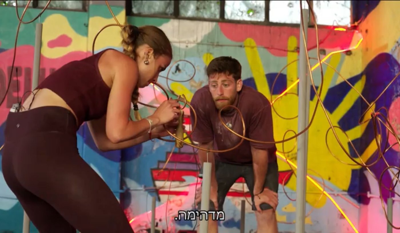 זה כבר היה אכזרי: משימת מכות החשמל שטלטלה את המירוץ