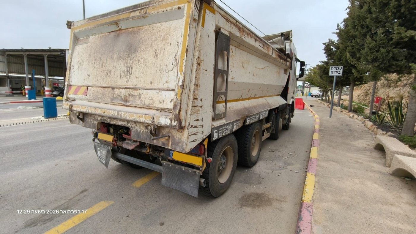משאית פסולת שנתפסה