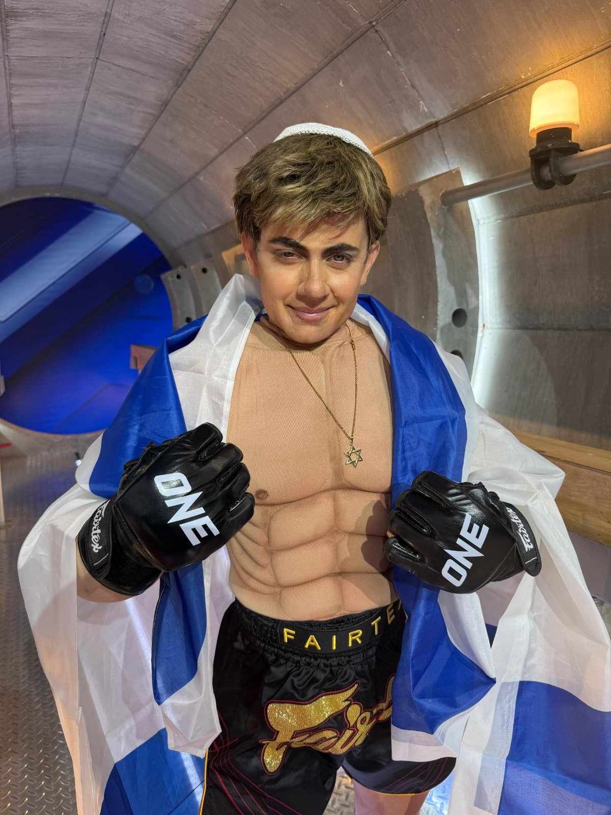 יח