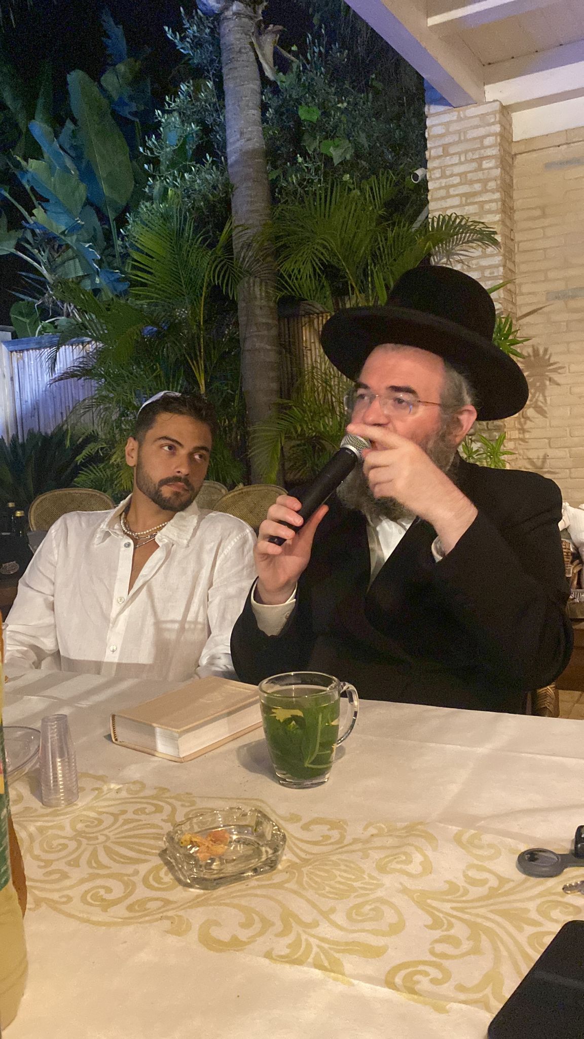 רועי סנדלר ערך מסיבת הודיה