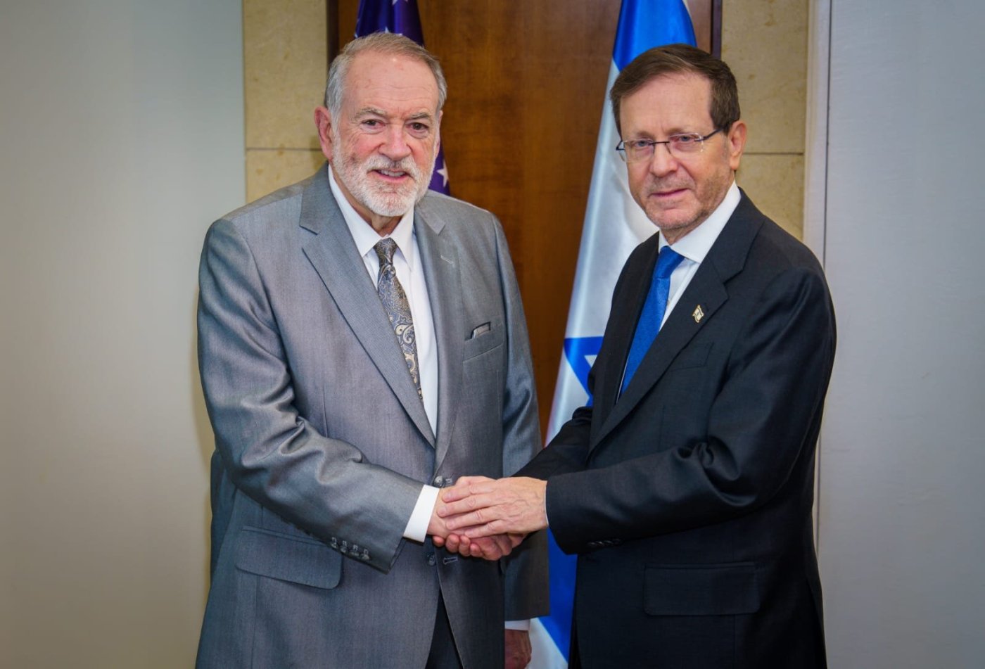 נשיא המדינה יצחק הרצוג ושגריר ארה