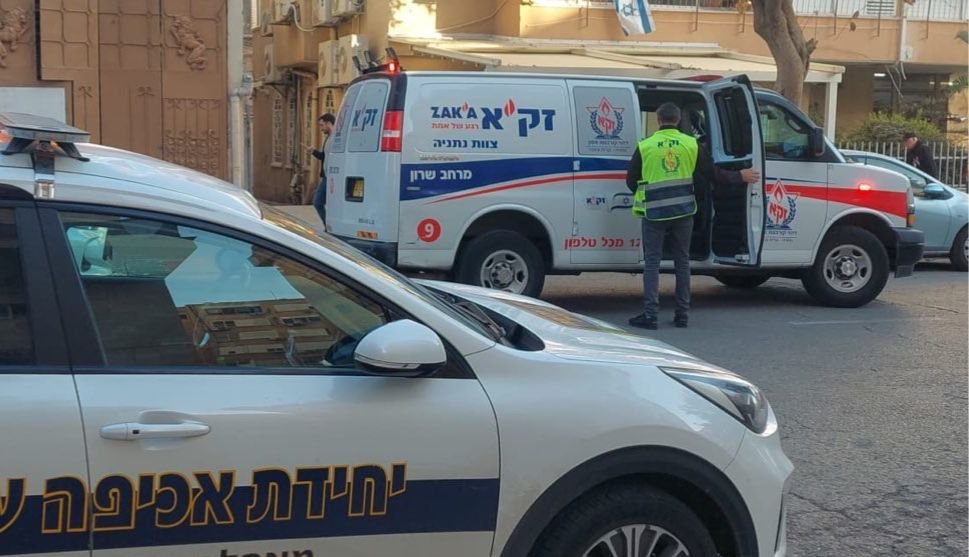אדם נחנק למוות כתוצאה משריפה בשרון