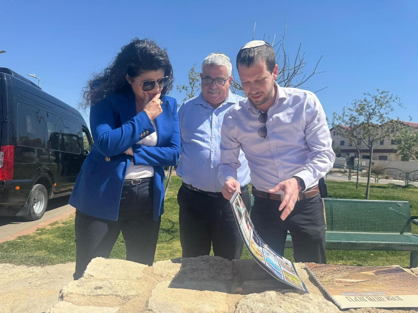 ח״כ שרן השכל וראש מועצת אפרת דובי שפלר
