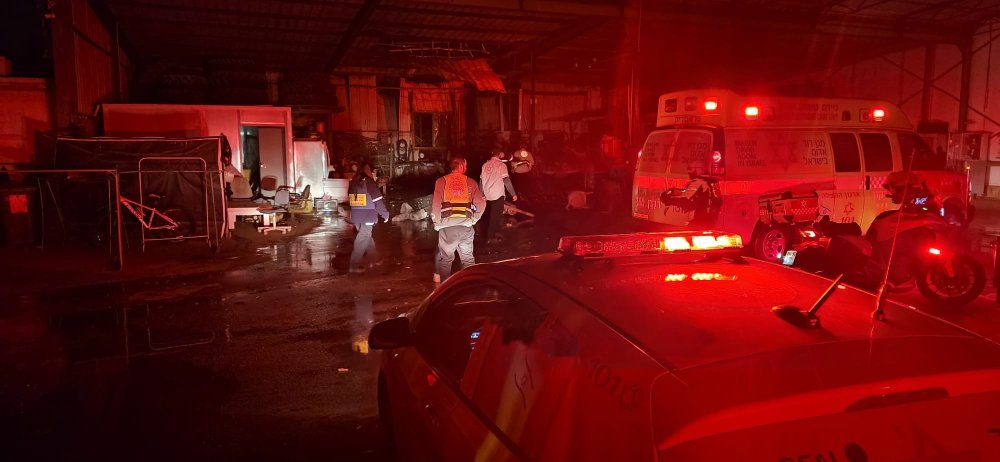 בן 30 מתאילנד ניסה להסתרר בזמן האזעקה אך נהרג מהרסיסים של הטיל האיראני