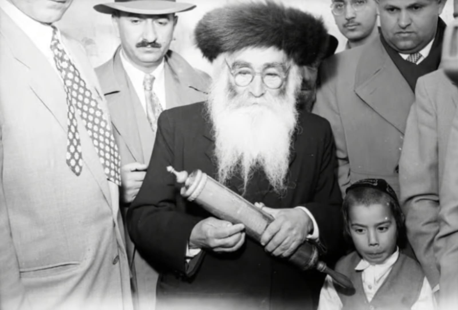 הרב אריה לוין זצ"ל בקריאת מגילה