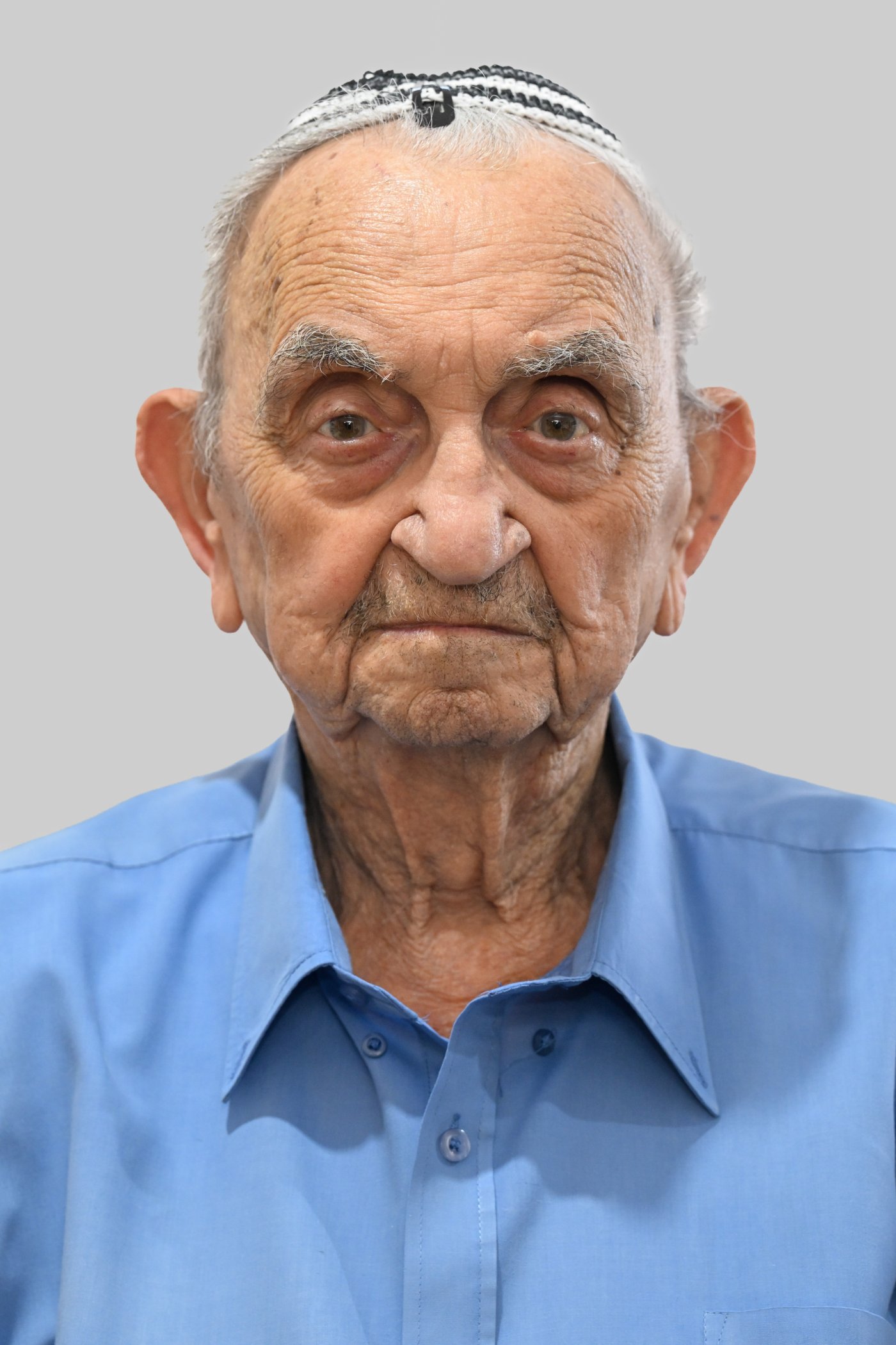 אביגדור נוימן