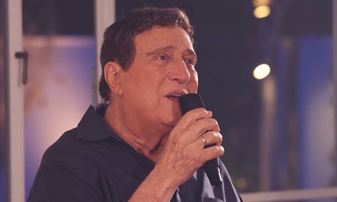 מתוך הקליפ "בינתיים" של המשקפיים של ניופלד ויהורם גאון
