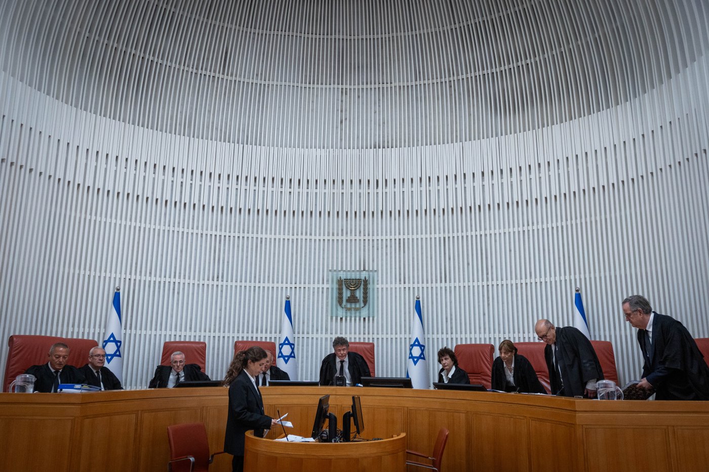 בית המשפט דן בעתירת פיטורי בן גביר