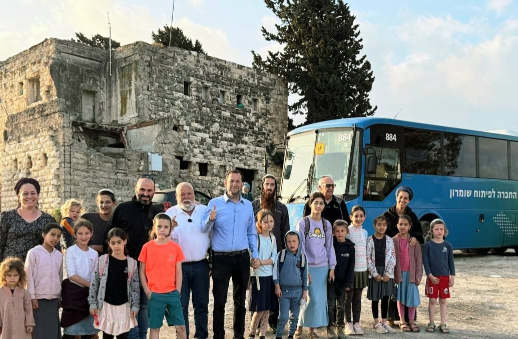 21 שנה אחרי הגירוש: משה שוסטר חזר להסיע את ילדי שא-נור
