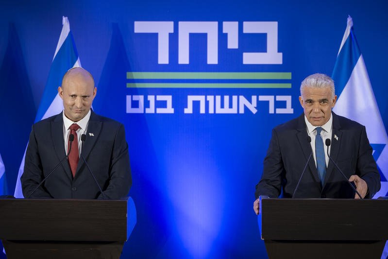 בנט ולפיד