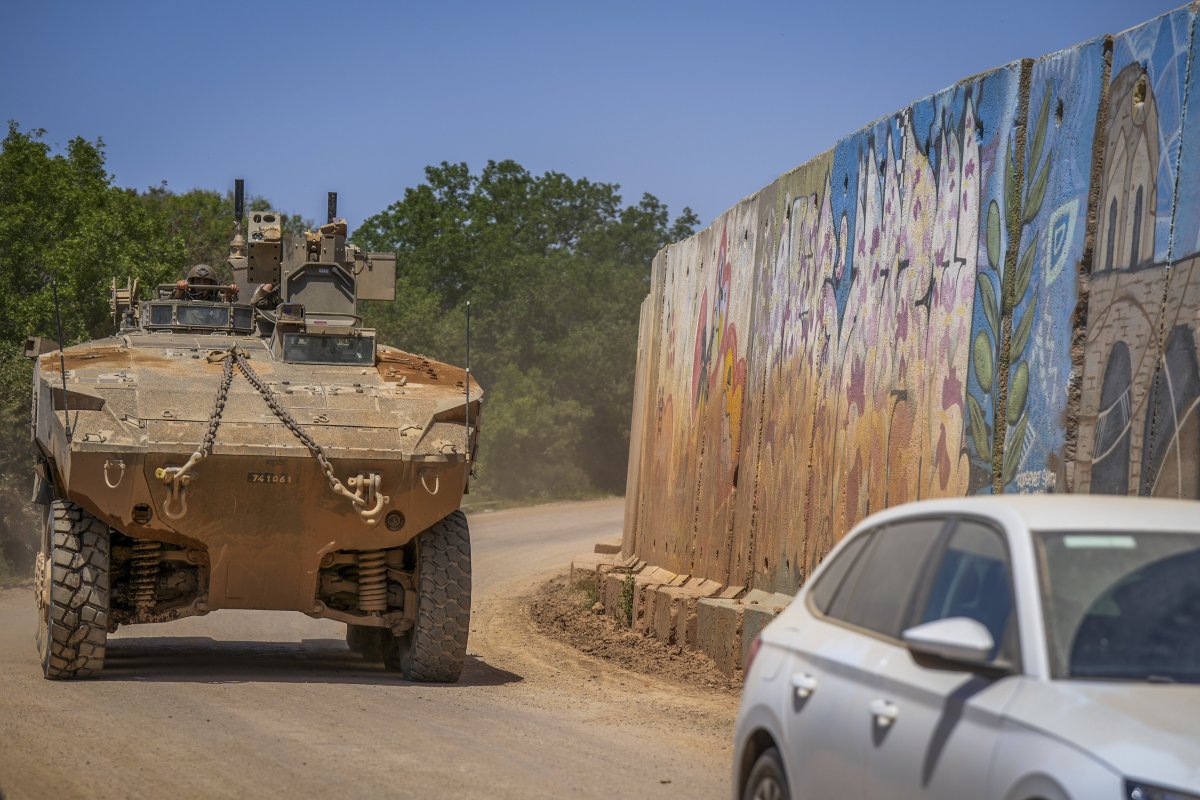 נגמ"ש בכבישי גבול הצפון