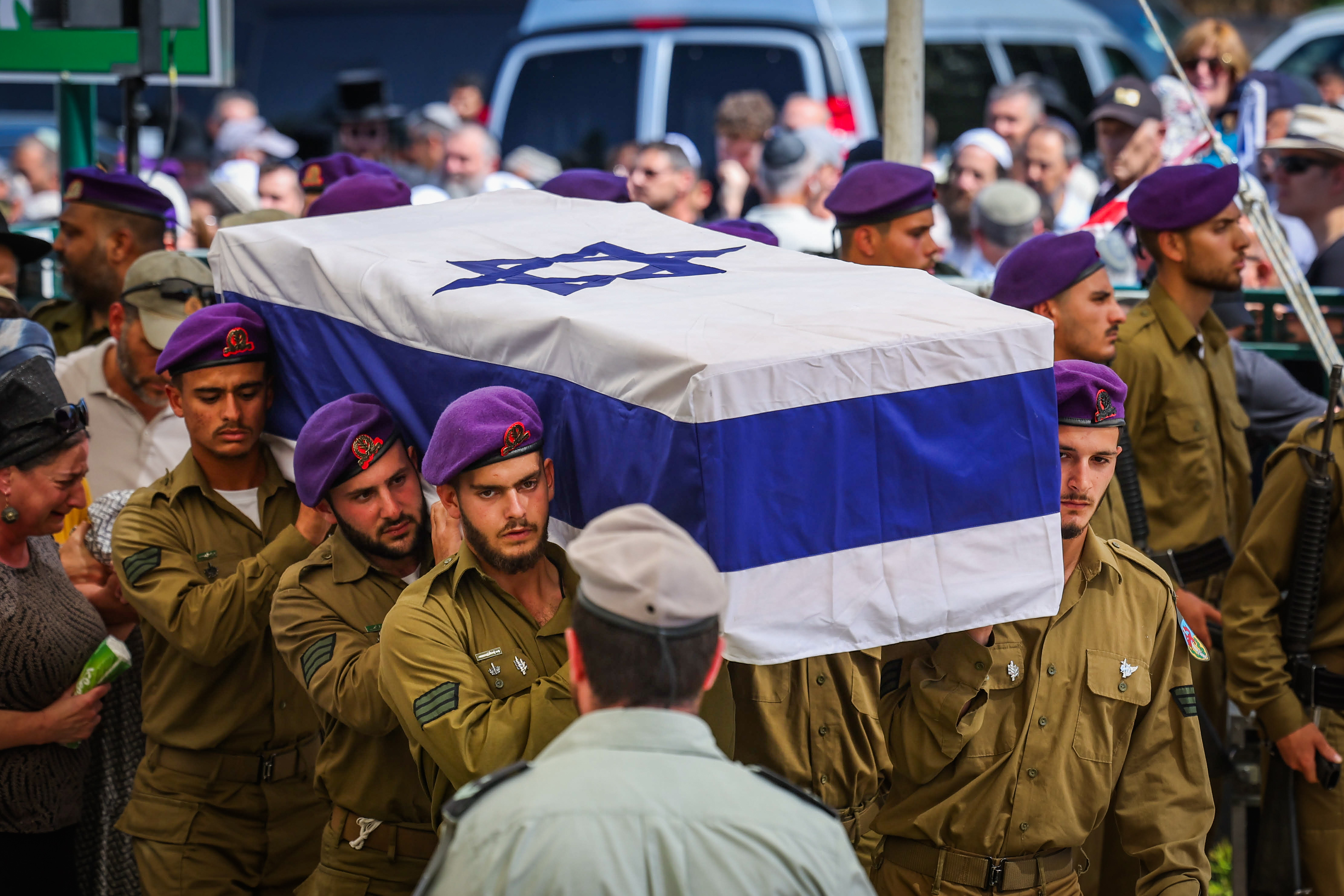 הלוויה צבאית. ארכיון