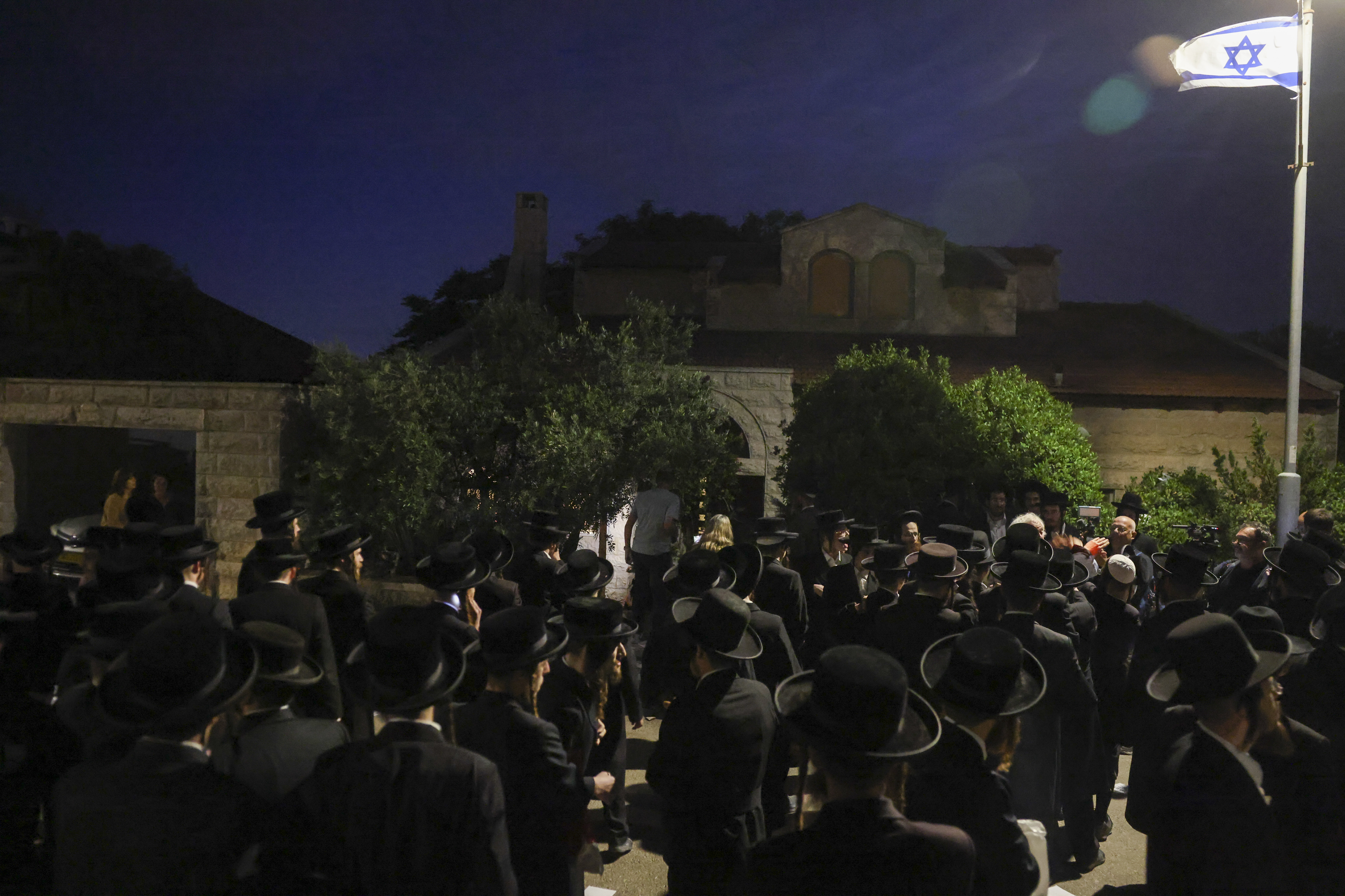 ההתפרעות מחוץ לביתו של סולברג