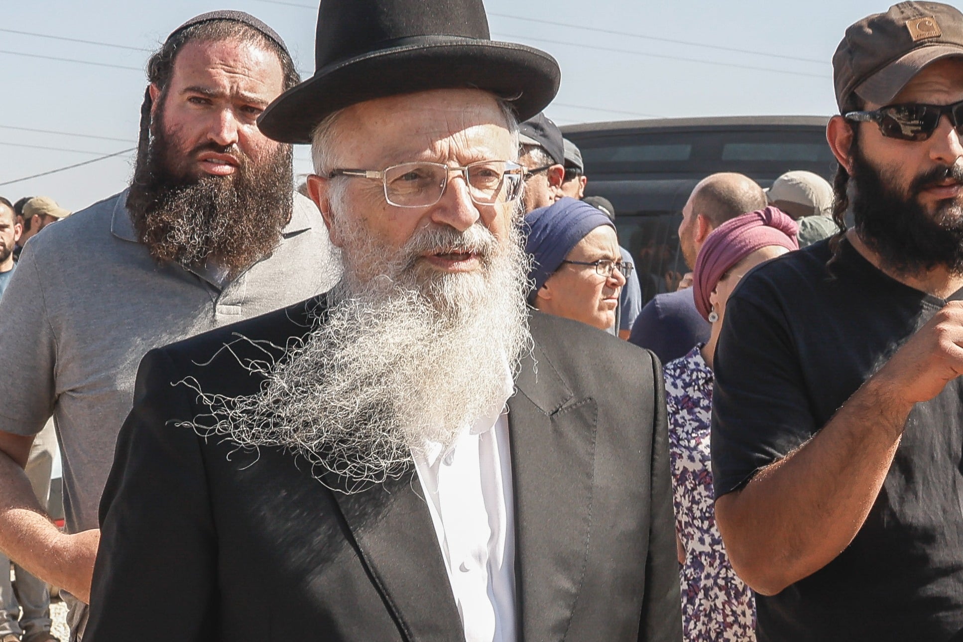 הרב אליהו בעקבות הפיגוע: "צריך לפתוח עליהם את שערי הגיהנום"