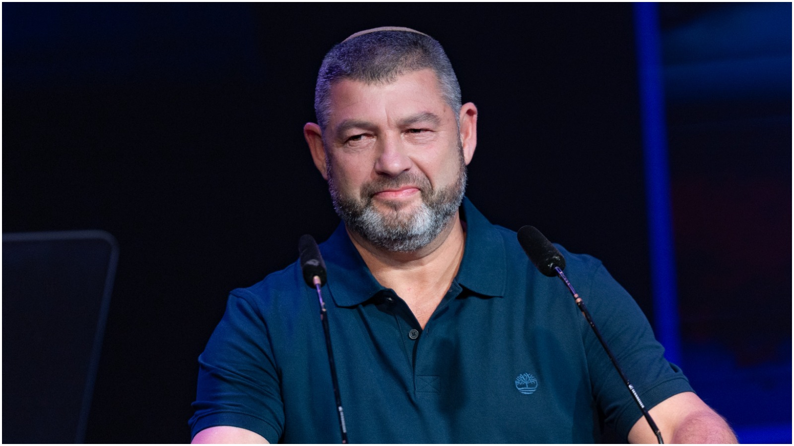 עופר וינטר נשבע מול המצלמות: "לא אשב איתו"