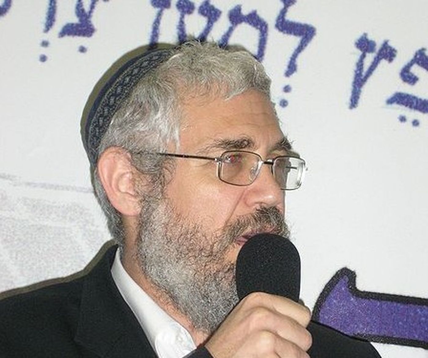 פורום 'תקנה' מזהיר: הר' מוטי אלון חשוד בהטרדה מינית