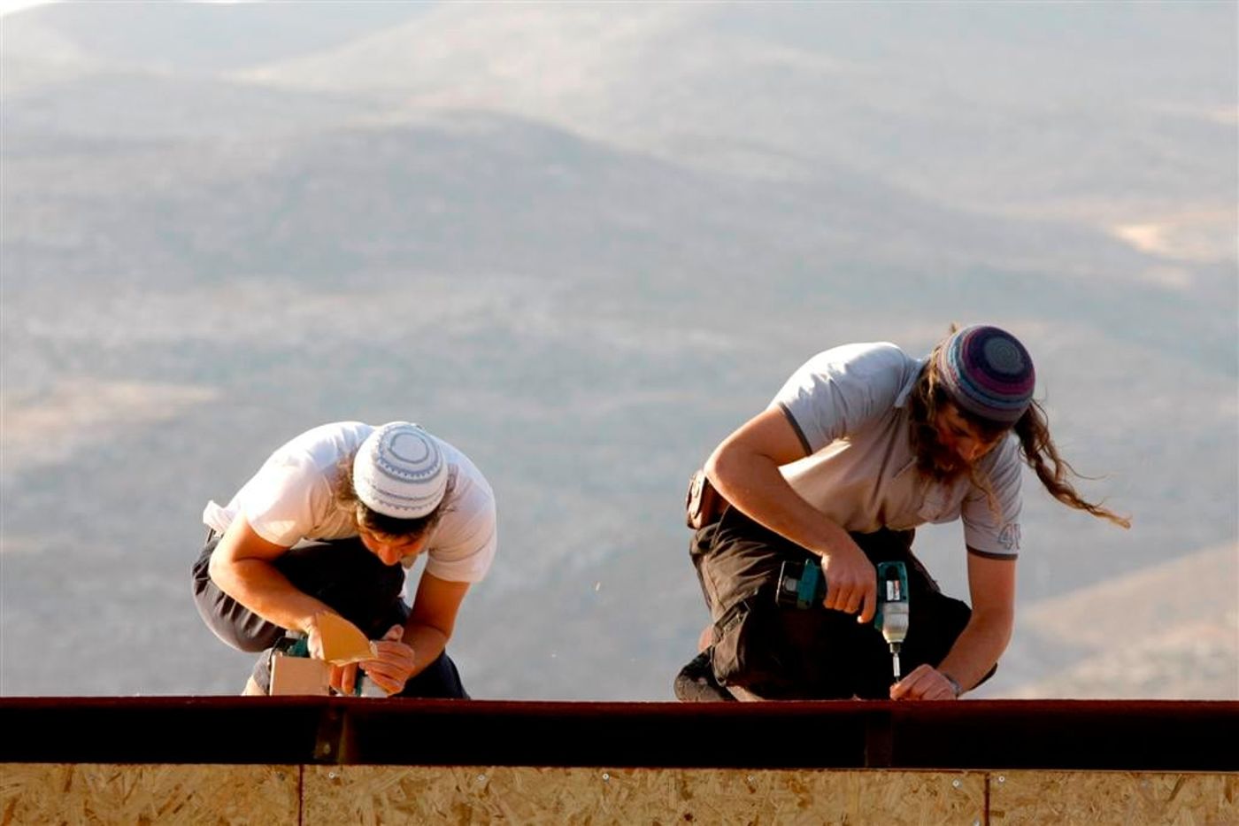 מה הם רוצים? אנשי מעוז אסתר כותבים על המאחז