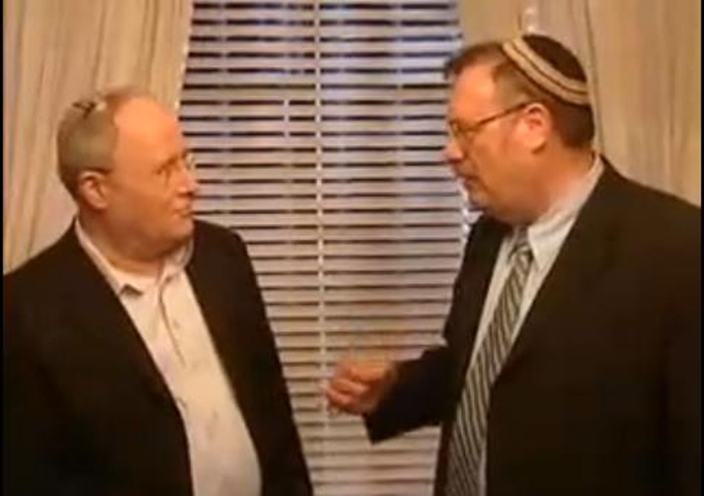 החלו שיחות הקרבה בין השר דניאל הרשקוביץ לח"כ אורלב