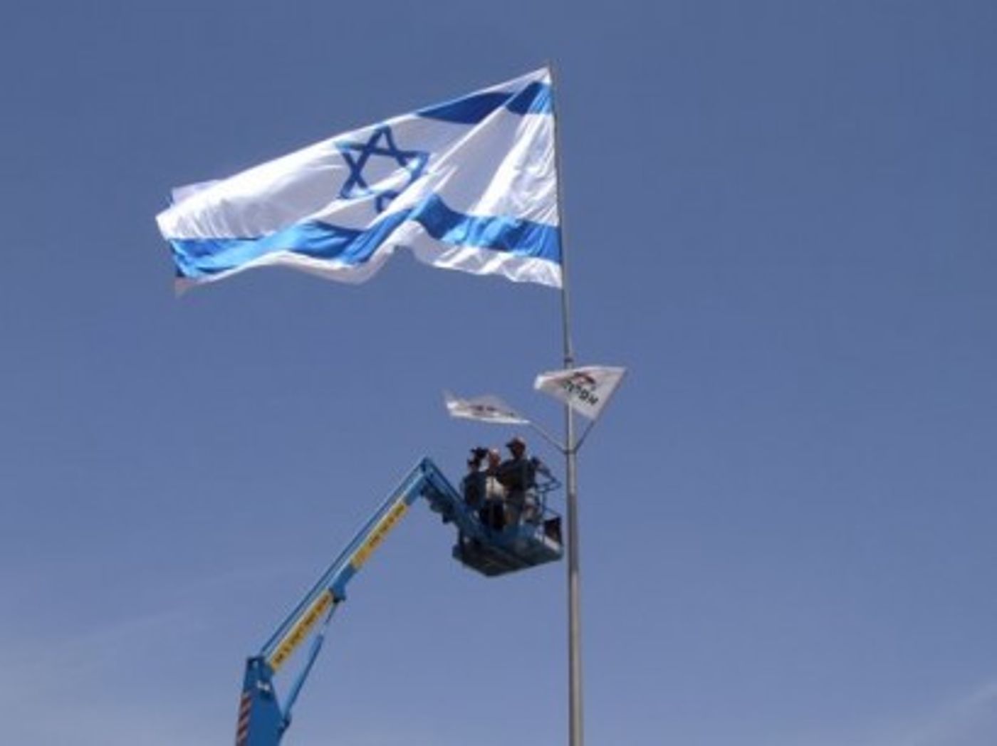 נקודת האור של השבוע: אלפי ישראלים יצאו לרחובות