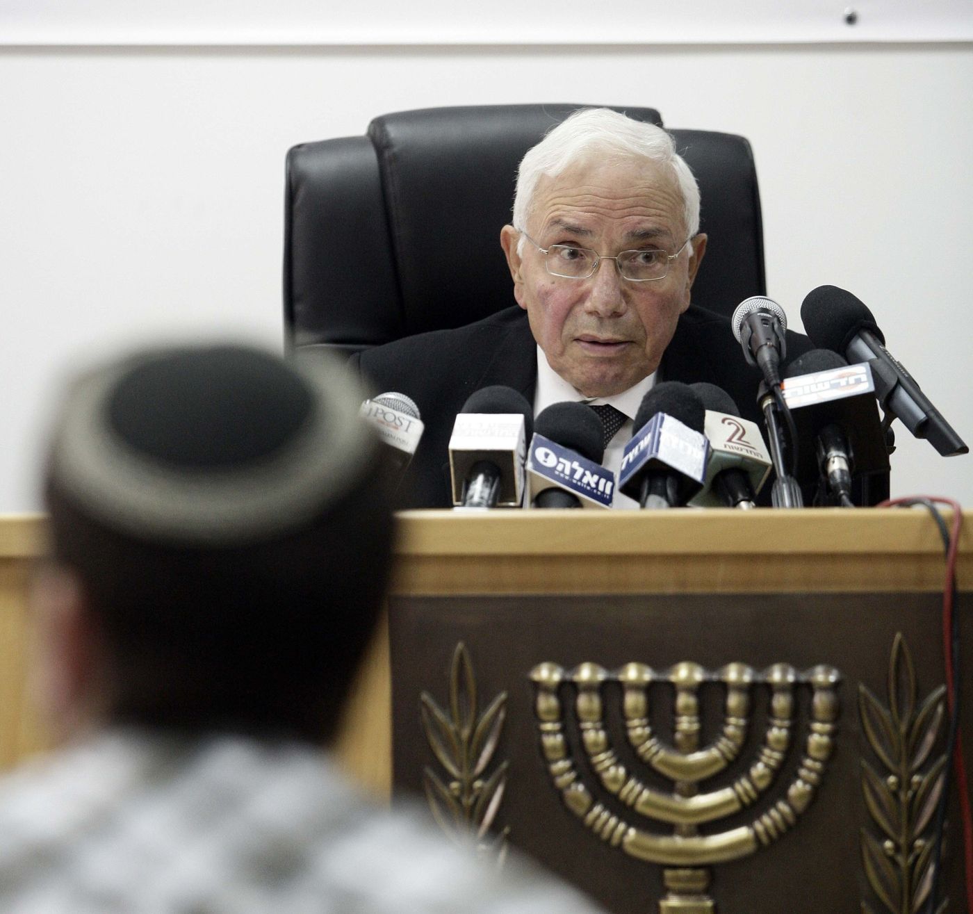 נק' האור: מאז דו"ח הביניים חל שיפור; הסוף: 2011