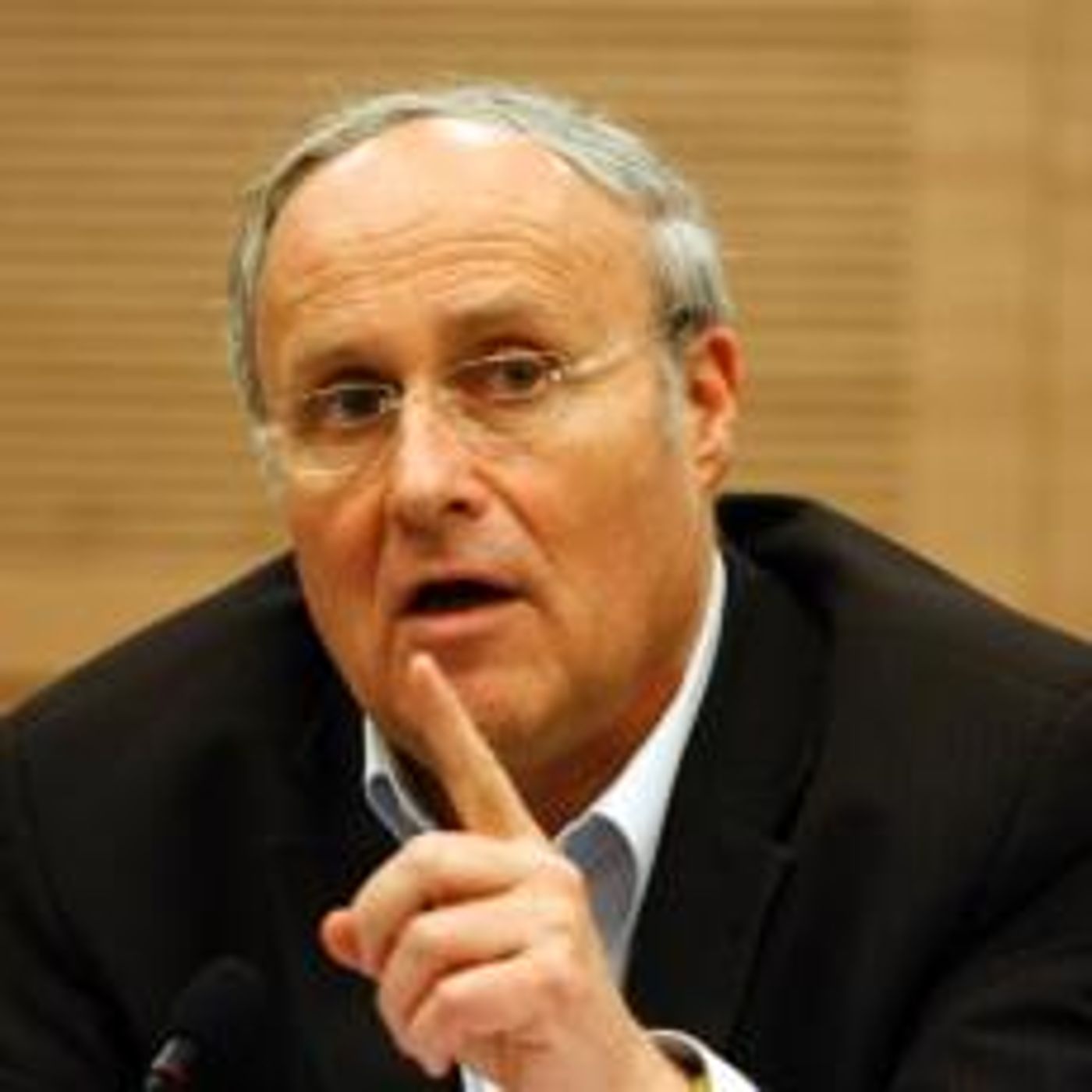 אורלב: אני מקפיד לתדלק רק בתחנות שומרות שבת
