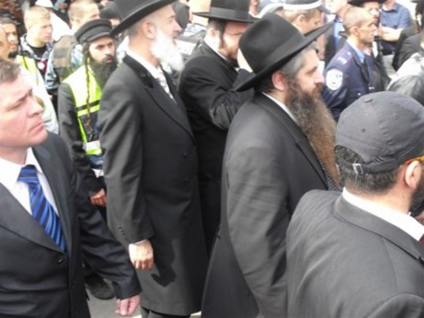 גם הרב הראשי לישראל מבקר באומן