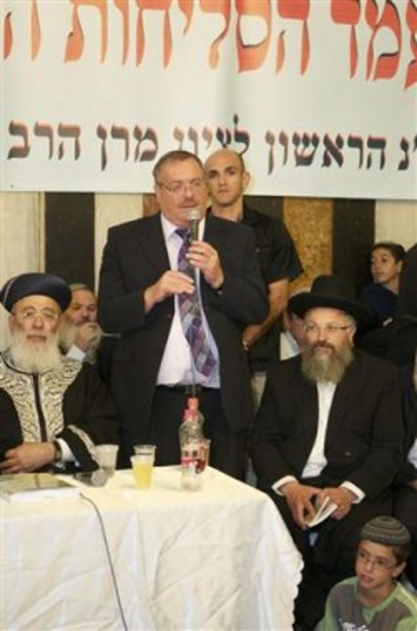 תמונות ממעמד הסליחות המרכזי במערת המכפלה
