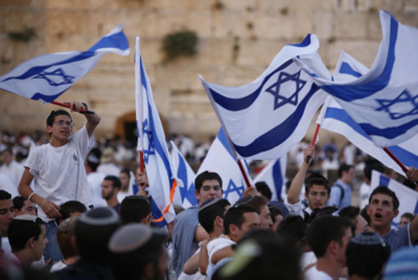 הערב: "סיבוב שערים" בסימן תפילה להורדת גשמים