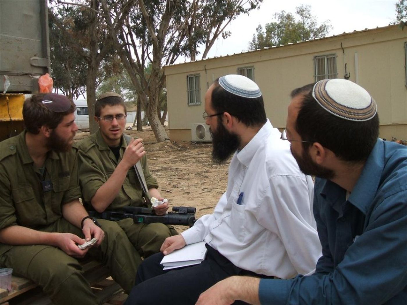 פרוייקט הישיבות של סרוגים: ישיבת ההסדר בחולון