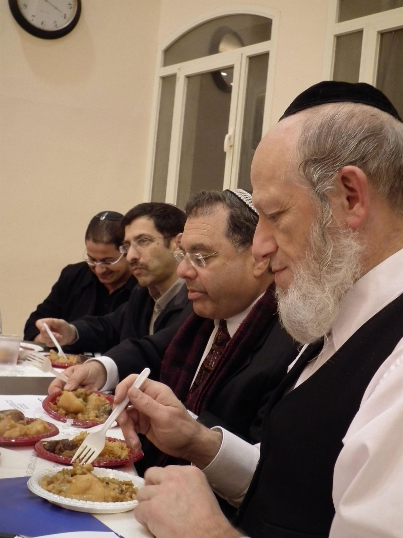 הזוכה בתחרות מלך הצ'ולנט של אפרת: צ'ולנט אשכנזי טהור