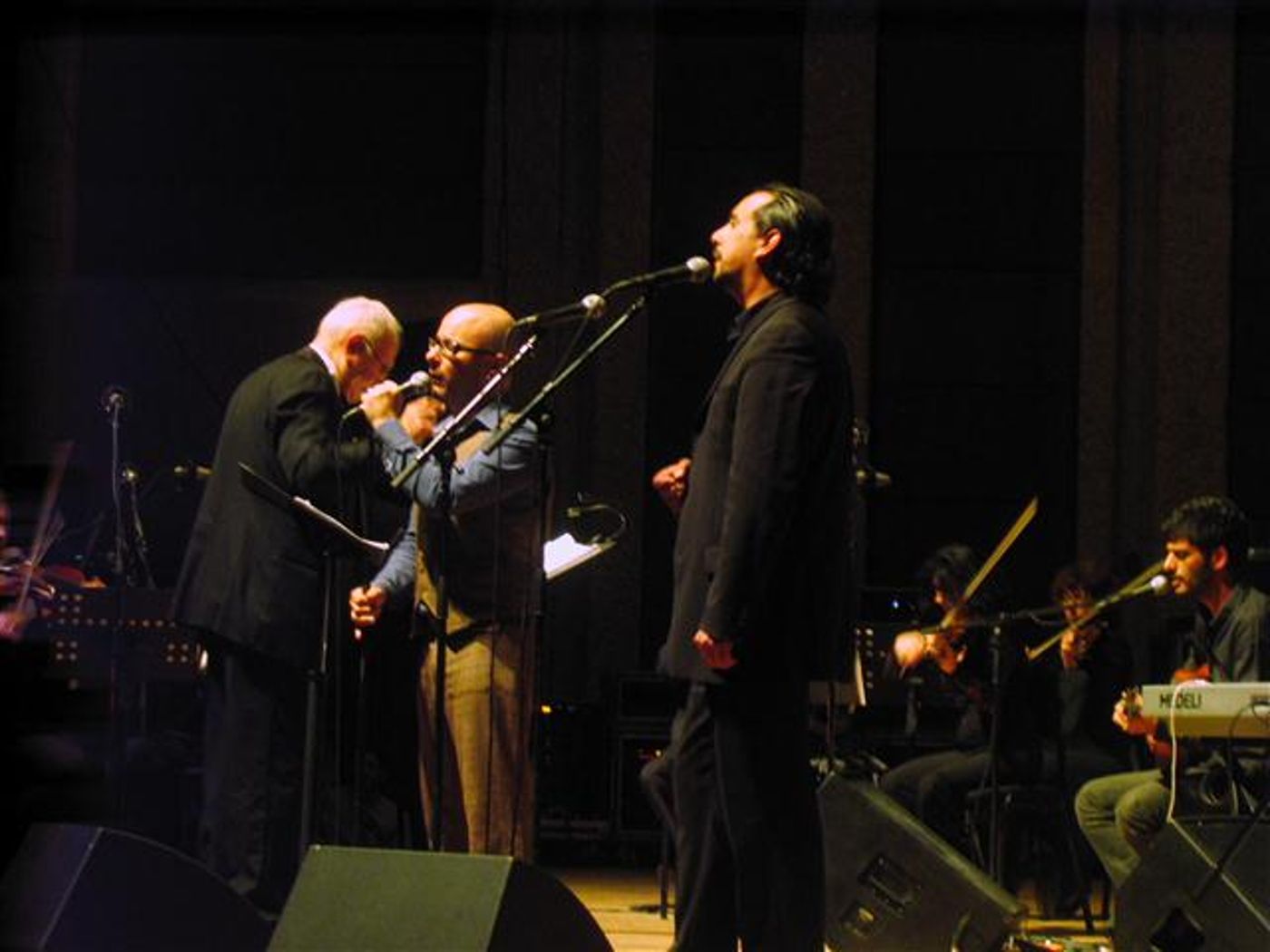 התזמורת האנדלוסית –  מעגל משולש של שמחה
