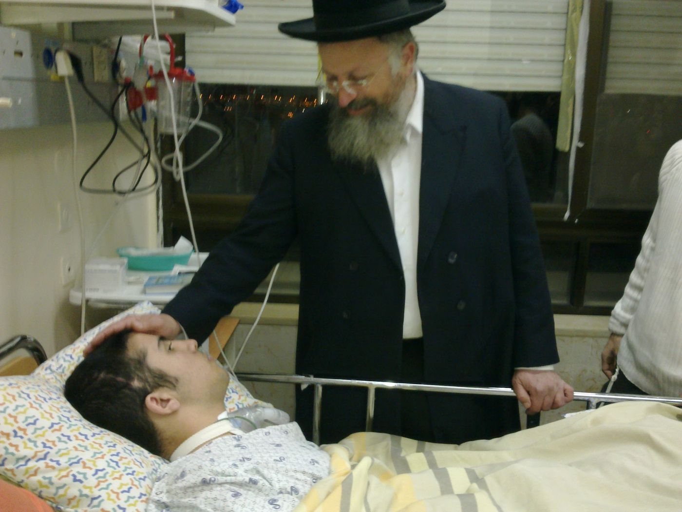 מאות בני נוער התפללו לרפואתו של ישראל אוזן