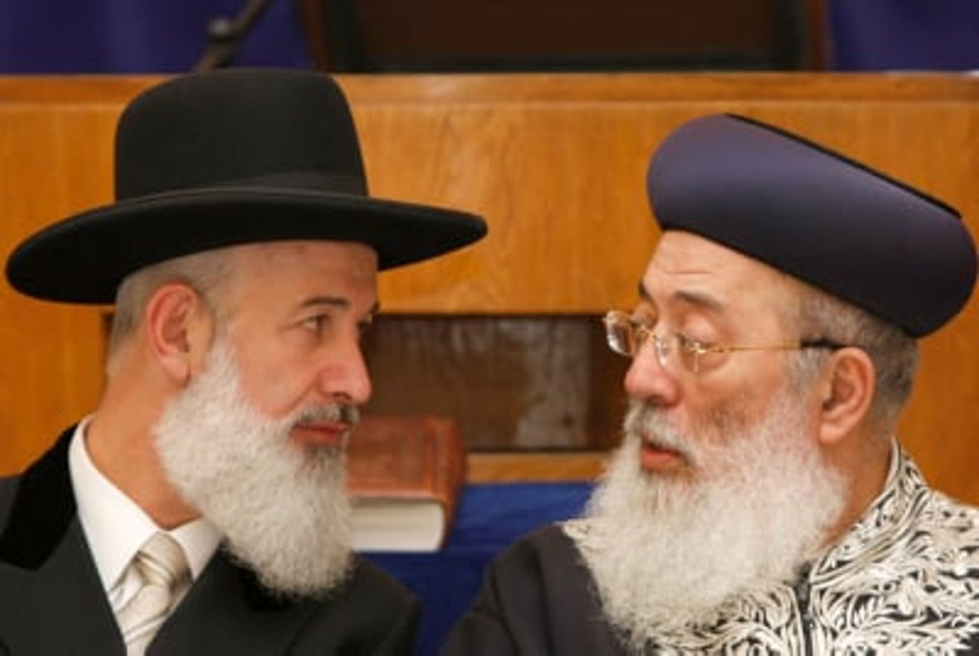 דיל: דוד לוי לנשיאות, תמורת הרב אריאל והרב עמאר
