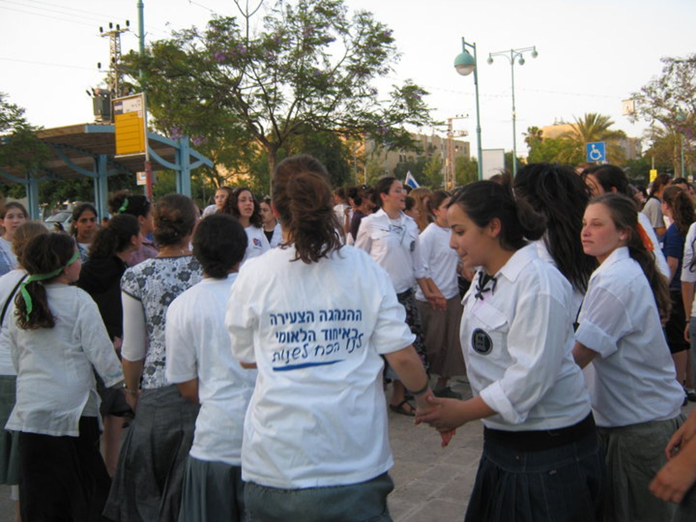 חוגגים בנגב את יום ירושלים: ריקוד דגלים בערד