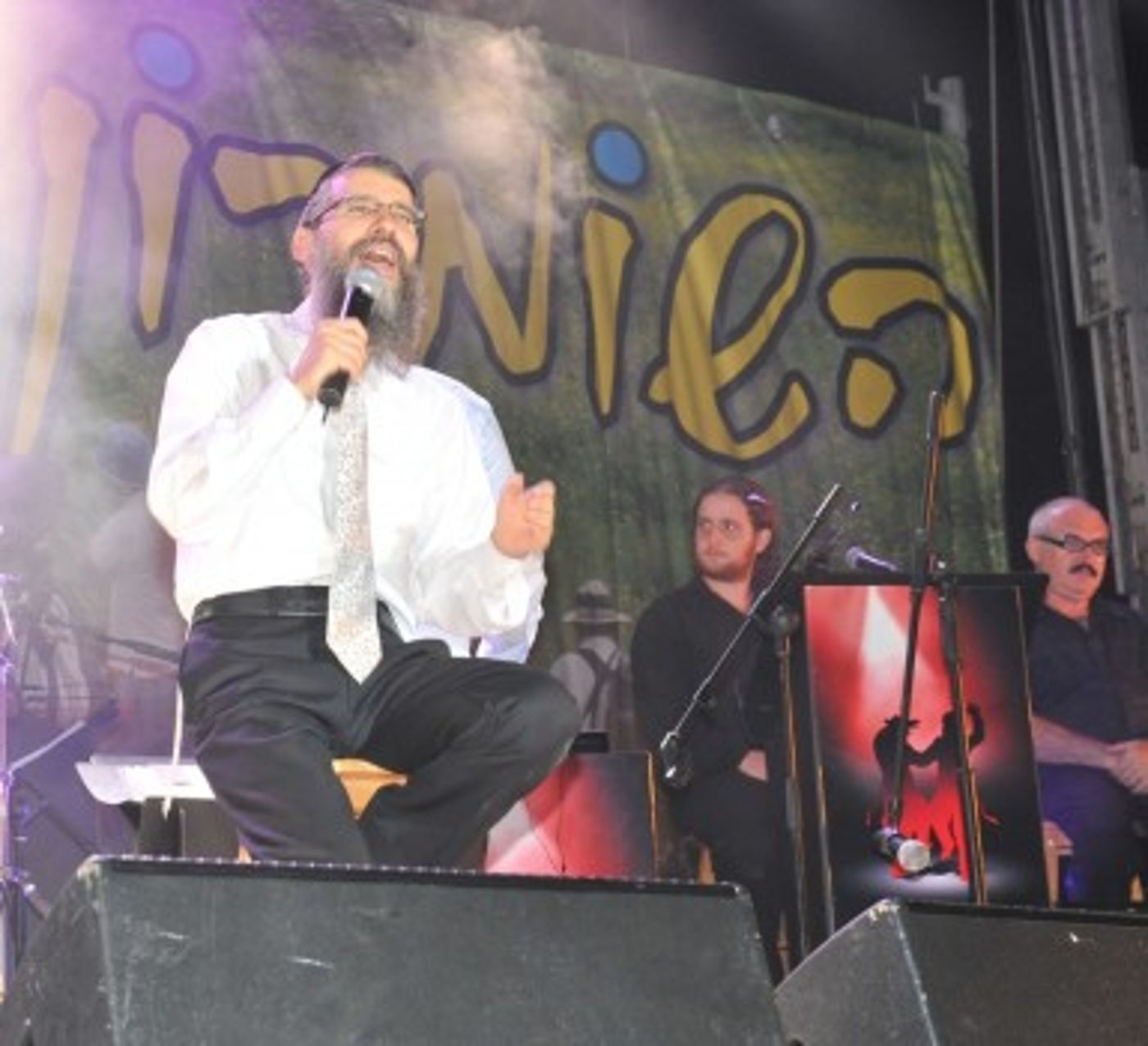אברהם פריד בהופעה ראשונה בשומרון: אתם כמו משפחה