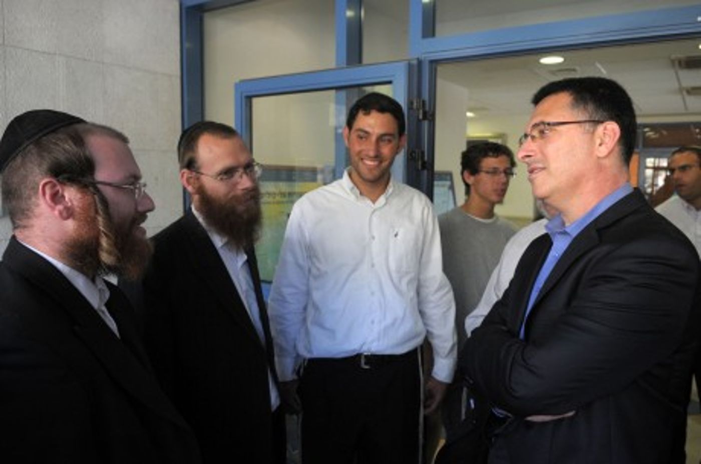 תלמידי 'מכון לב' הציגו פטנטים זוכים לשר החינוך