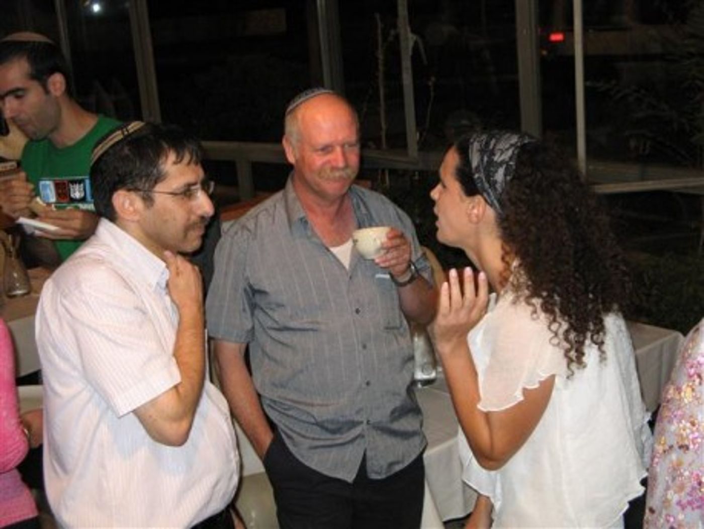 ברנז'ה: העיתונת הדתית בפתיחת שנה בבית הספר עובדה
