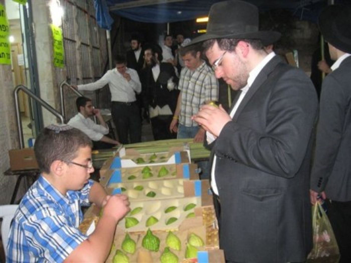 גלריית תמונות: שוק ארבעת המינים בירושלים
