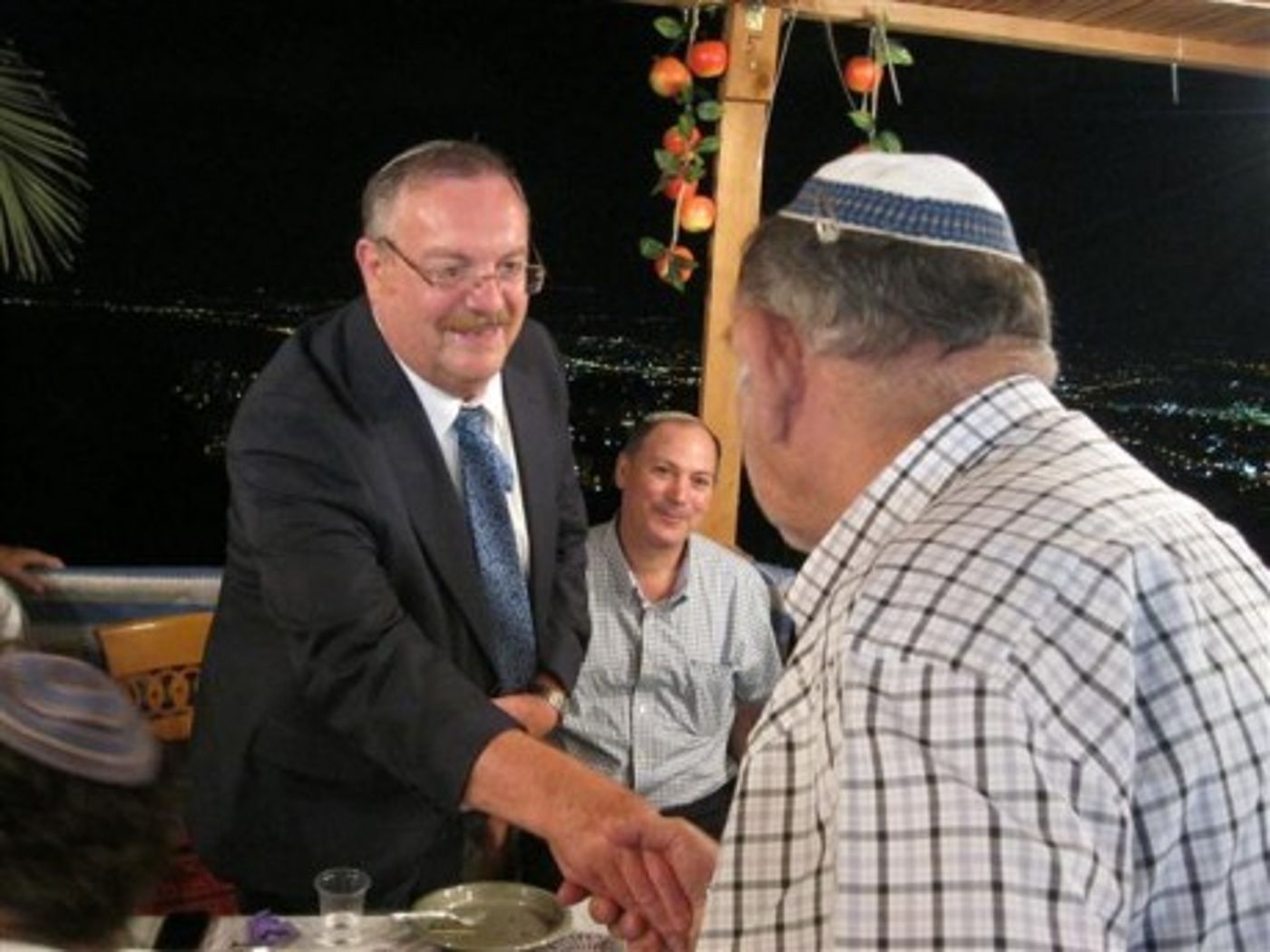 אושפיזין בסוכת שר המדע: זוכה פרס נובל לכימיה