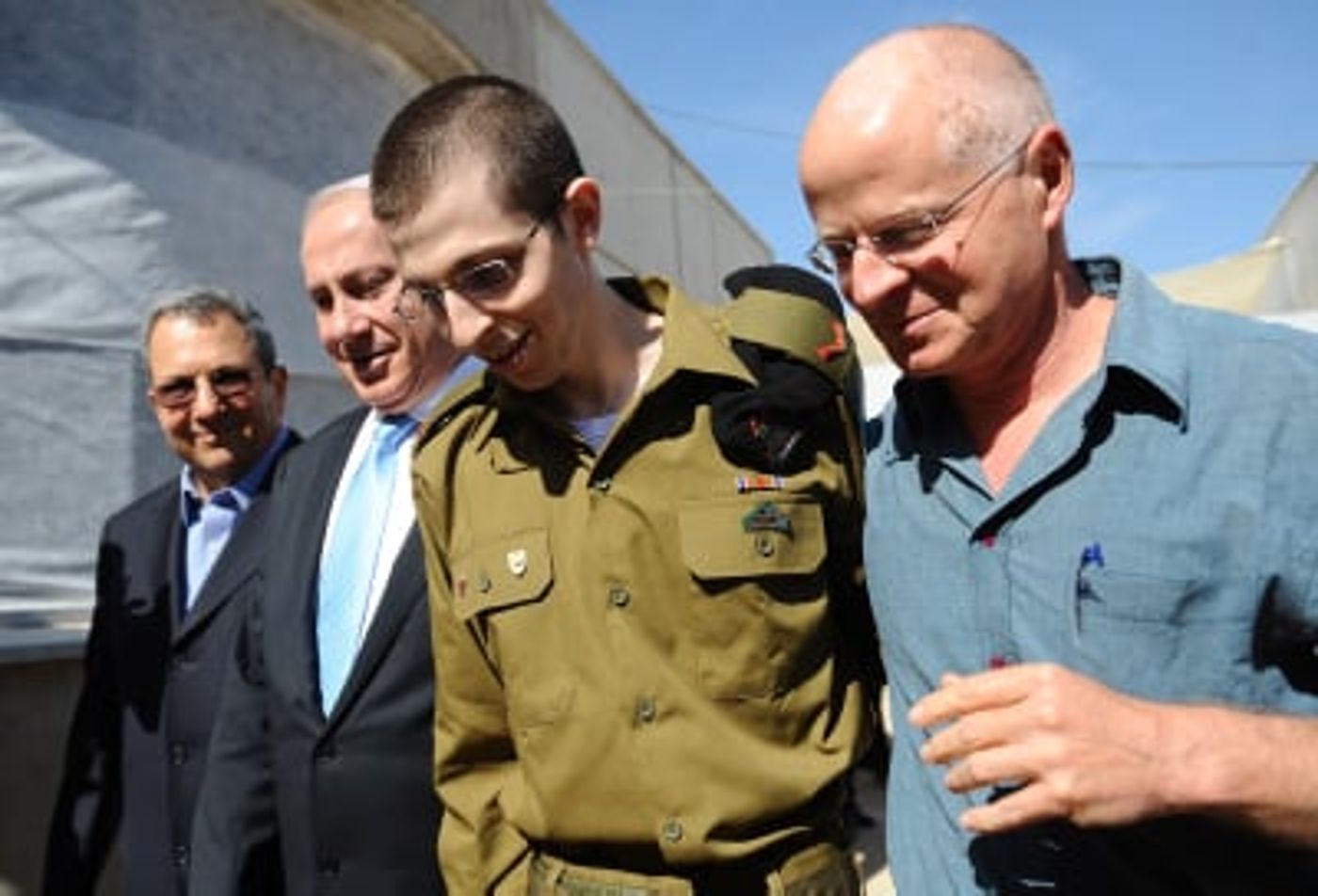 אבותינו יעשו הכל כדי להשיב את הבנים הביתה?