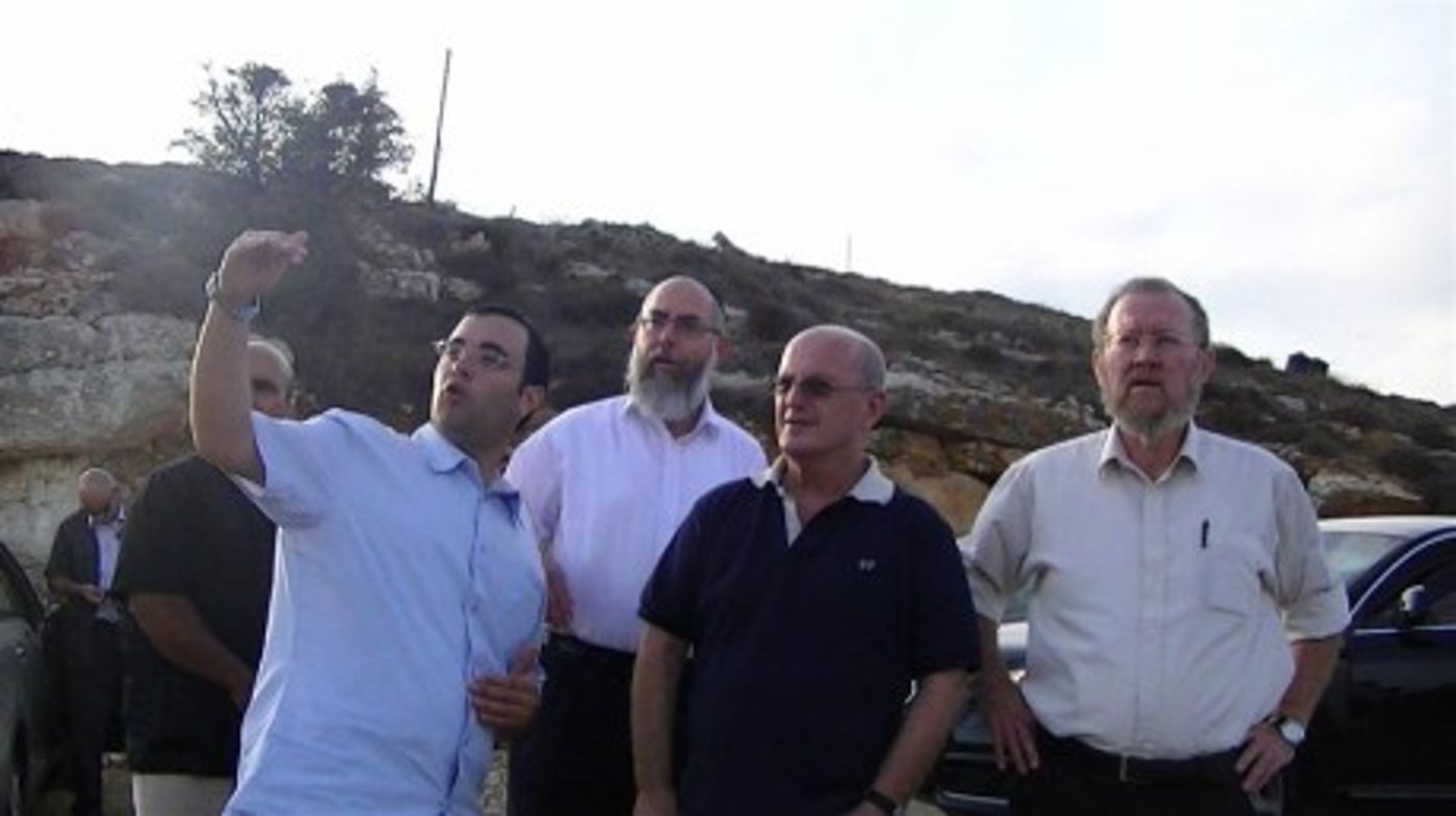"ההחלטה להרוס שכונה בבית אל עושה לי צמרמורת"