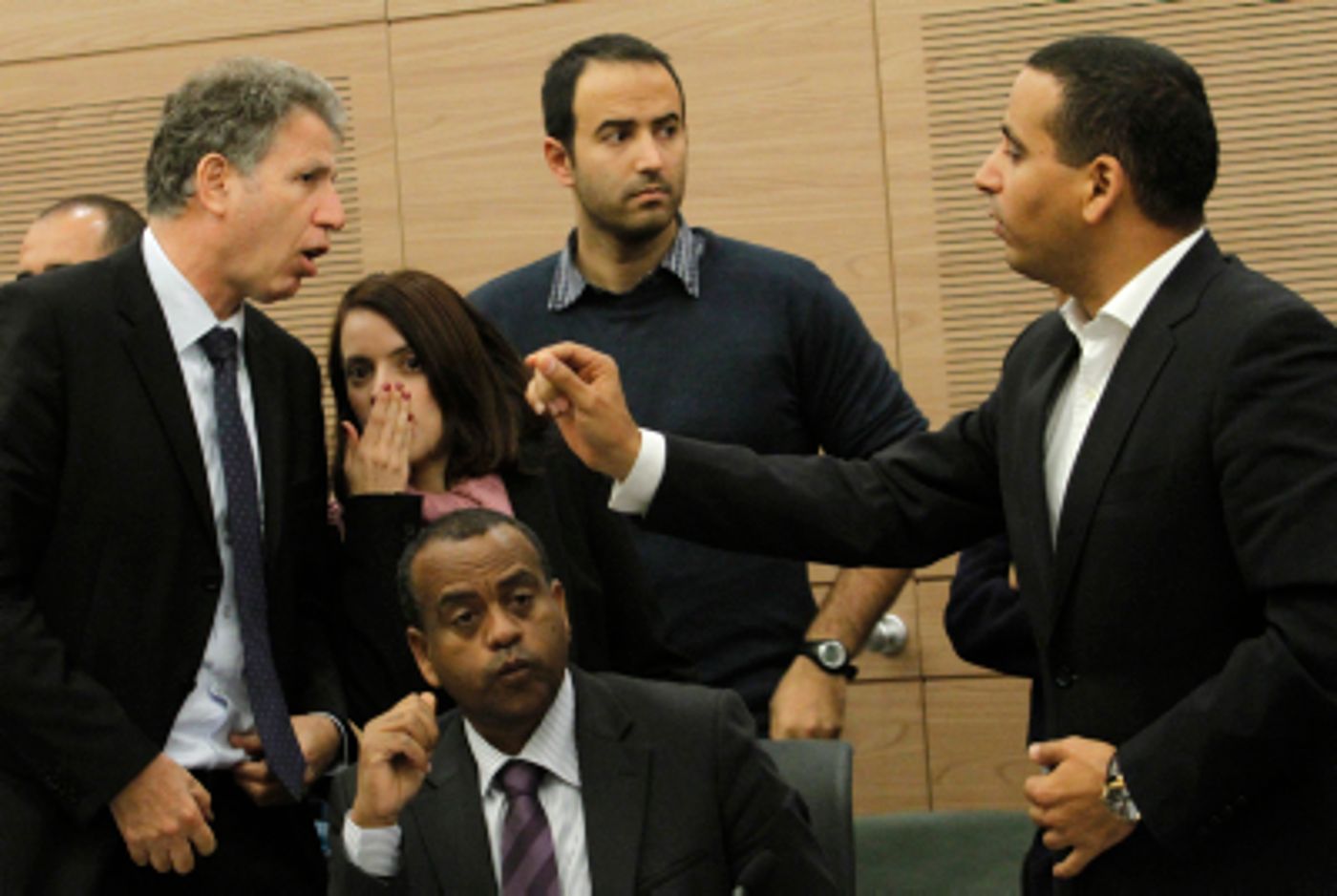 האופוזיציה הצליחה לסכל את ההצבעה על 'חוק גרוניס'