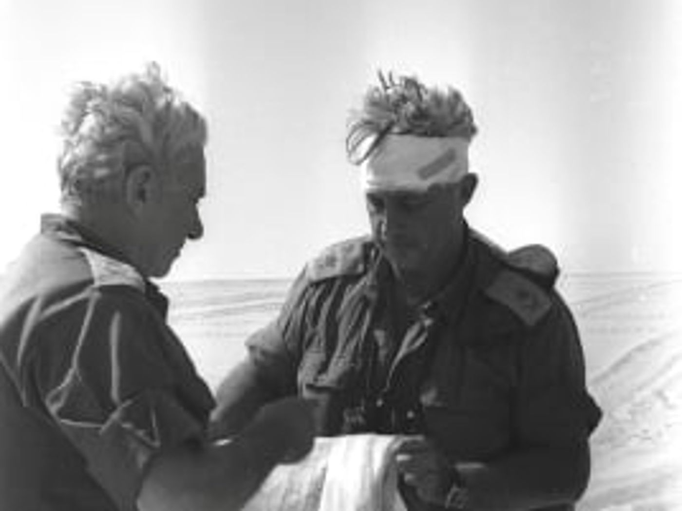 תחקיר: אריק שרון הסתיר עשרות מסמכים צבאיים