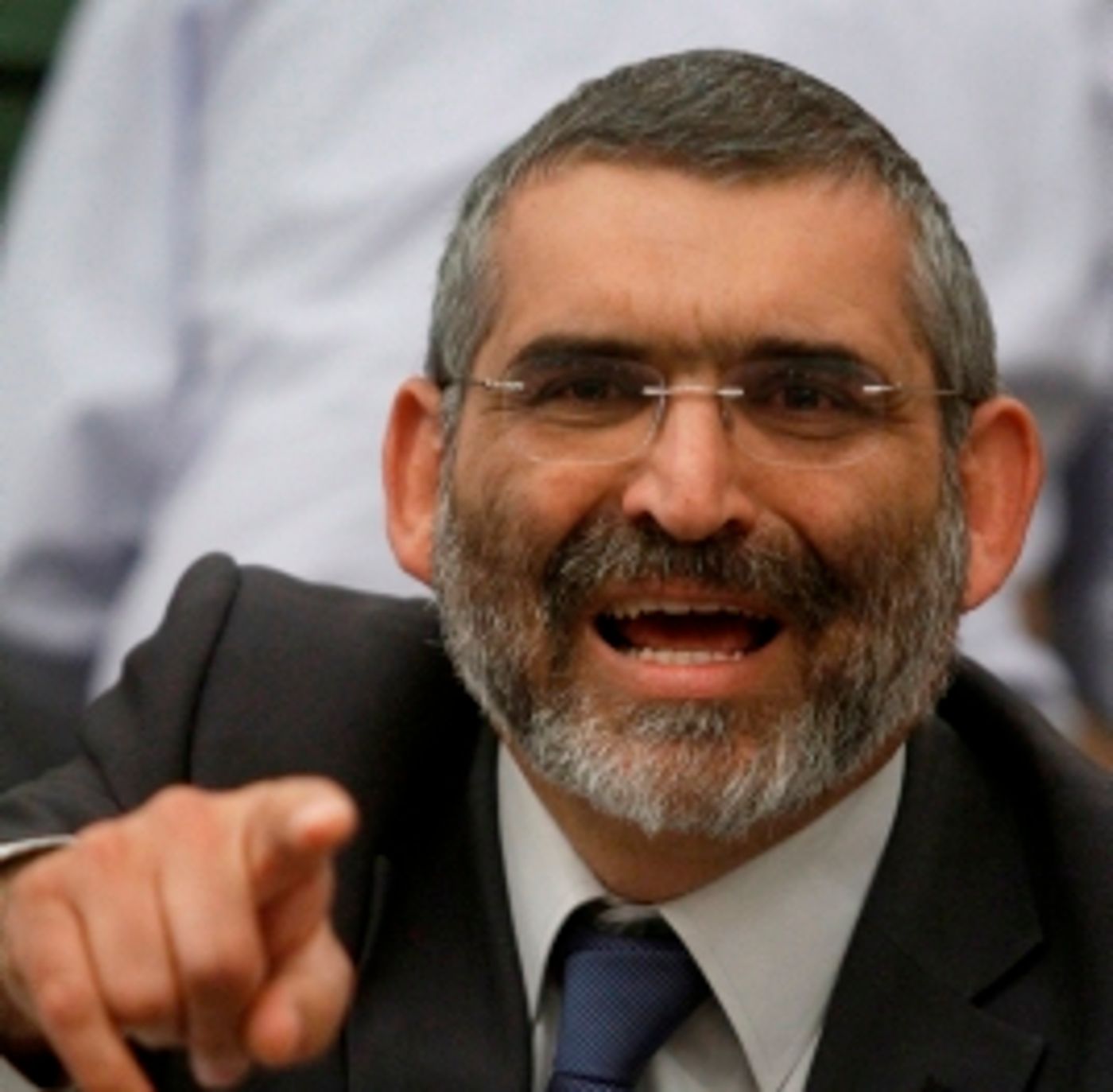 בן ארי: ראש ממשלת ההקפאה והבגידה בארץ ישראל