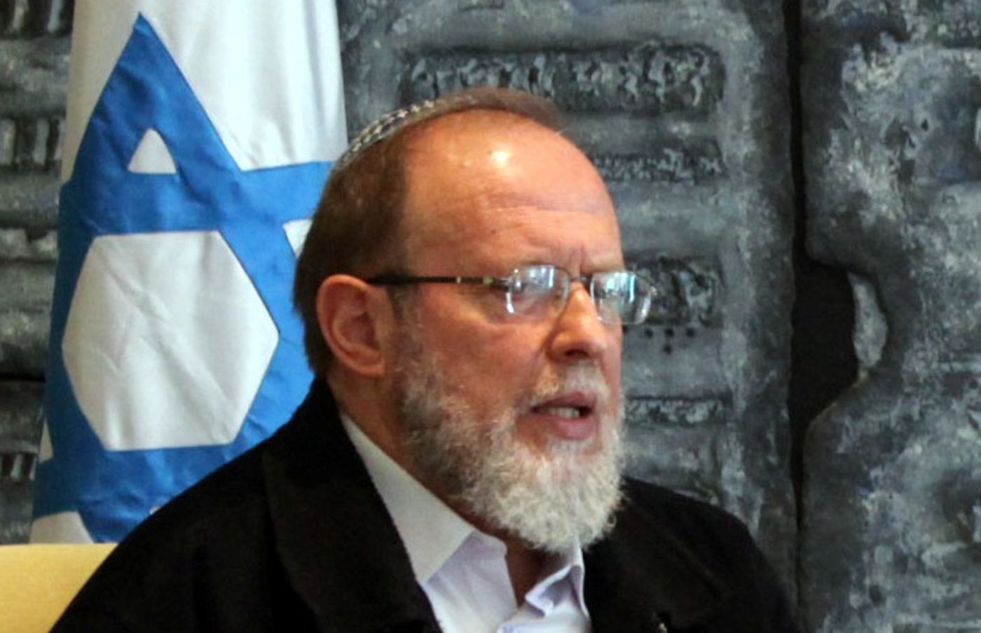 הרב סדן: מי שמך לדון את בנט לכף חובה?